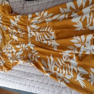 Old Navy Mustard Yellow and bright white knee length dress
